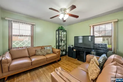 28 William Street Rochelle Park NJ 07662