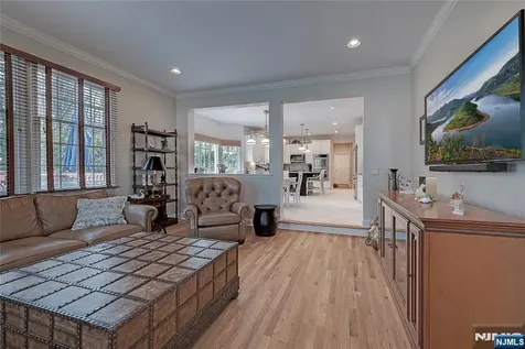 4 Reiher Court West Caldwell NJ 07006