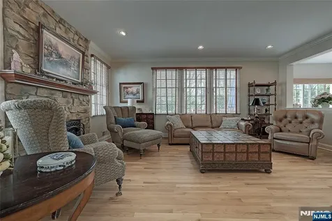 4 Reiher Court West Caldwell NJ 07006