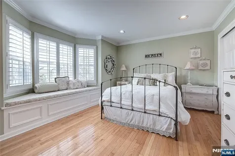 4 Reiher Court West Caldwell NJ 07006