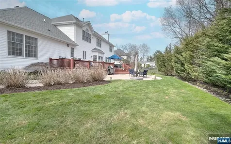 4 Reiher Court West Caldwell NJ 07006