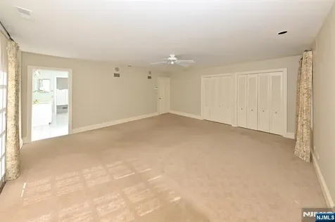 43 Twin Brooks Road Saddle River NJ 07458