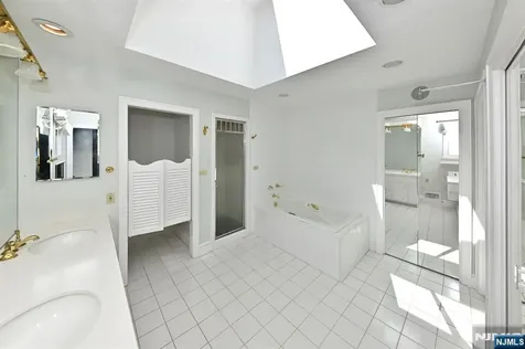 43 Twin Brooks Road Saddle River NJ 07458