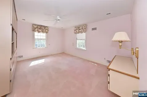 43 Twin Brooks Road Saddle River NJ 07458