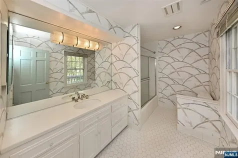 43 Twin Brooks Road Saddle River NJ 07458