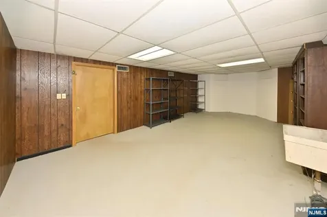 43 Twin Brooks Road Saddle River NJ 07458