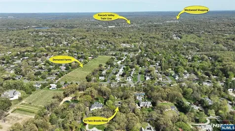 43 Twin Brooks Road Saddle River NJ 07458