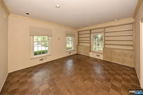 43 Twin Brooks Road Saddle River NJ 07458