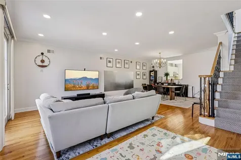 422 Hillside Avenue Palisades Park NJ 07650