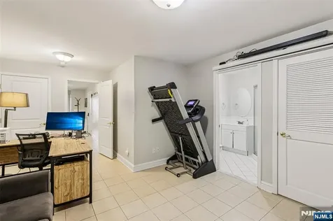 422 Hillside Avenue Palisades Park NJ 07650