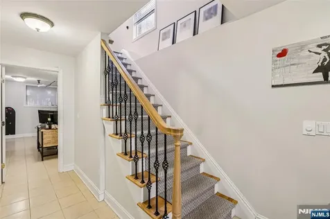 422 Hillside Avenue Palisades Park NJ 07650