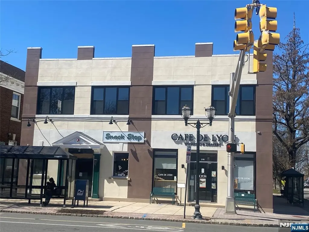 256 Leonia Avenue Leonia NJ 07605