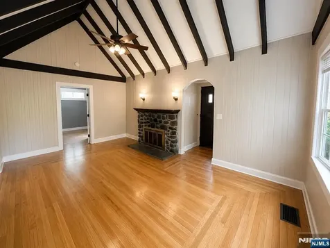 14 Baywood Terrace Wayne NJ 07470