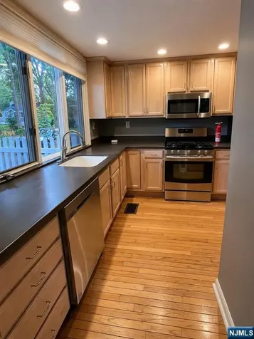 14 Baywood Terrace Wayne NJ 07470