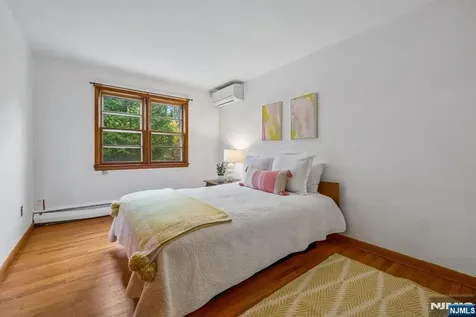 54 Briarhill Road Cedar Grove NJ 07009