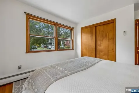 54 Briarhill Road Cedar Grove NJ 07009