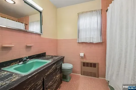 54 Briarhill Road Cedar Grove NJ 07009