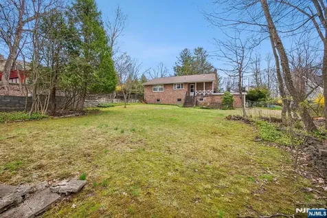 54 Briarhill Road Cedar Grove NJ 07009