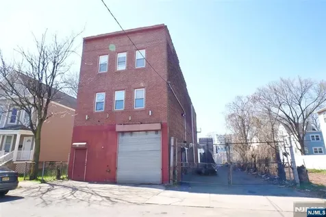59 N 14th Street East Orange NJ 07017
