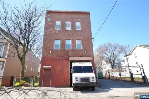 59 N 14th Street East Orange NJ 07017