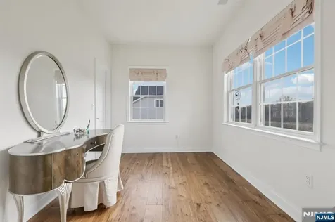 22 Woodmere Road Upper Saddle River NJ 07458