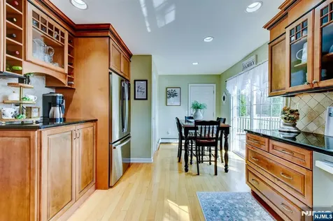 8 Loretta Lane Jefferson Township NJ 07438