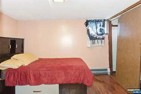 375 Westervelt Place Lodi NJ 07644