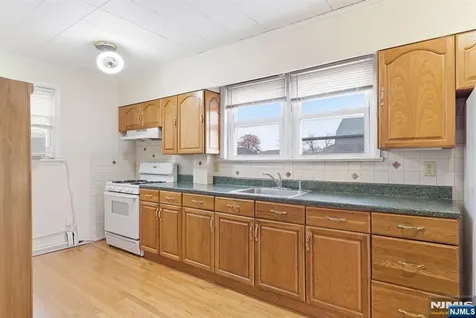 375 Westervelt Place Lodi NJ 07644