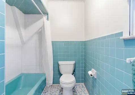 375 Westervelt Place Lodi NJ 07644