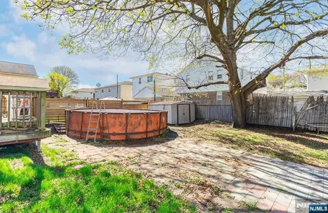 375 Westervelt Place Lodi NJ 07644