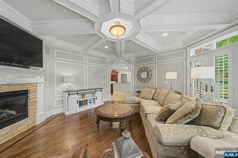 30 Fred Street Old Tappan NJ 07675