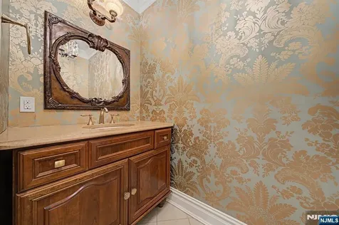 30 Fred Street Old Tappan NJ 07675