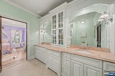 30 Fred Street Old Tappan NJ 07675