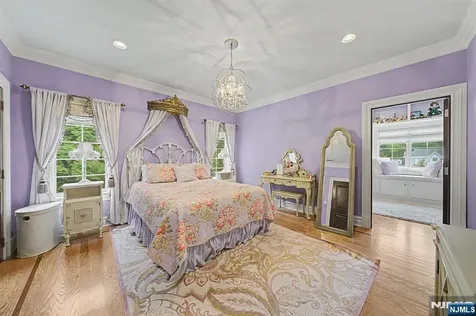 30 Fred Street Old Tappan NJ 07675