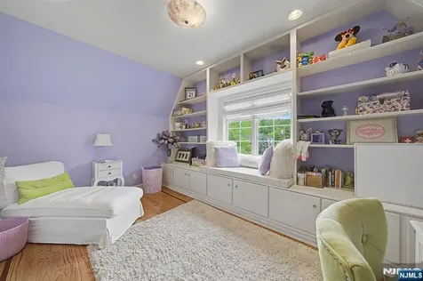 30 Fred Street Old Tappan NJ 07675