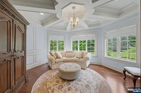 30 Fred Street Old Tappan NJ 07675