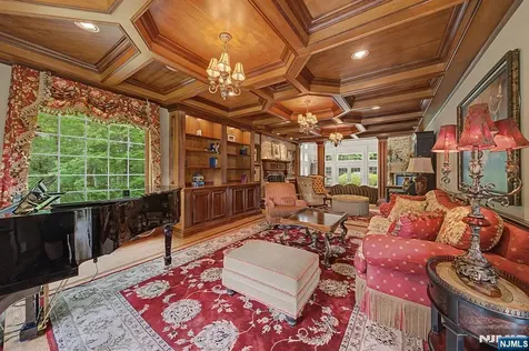 30 Fred Street Old Tappan NJ 07675
