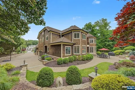 30 Fred Street Old Tappan NJ 07675