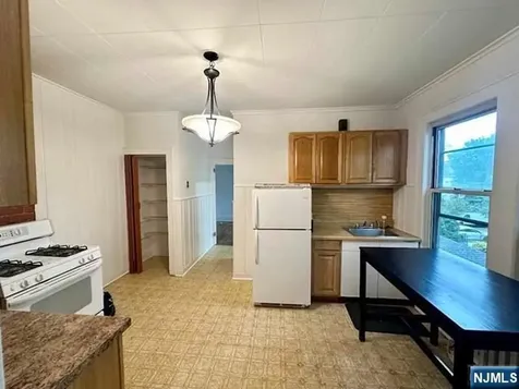 4-6 Swaine Place West Orange NJ 07052