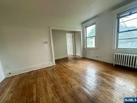 4-6 Swaine Place West Orange NJ 07052