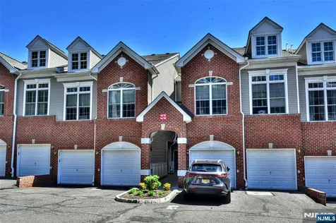 12 Debruyle Court Hawthorne NJ 07506