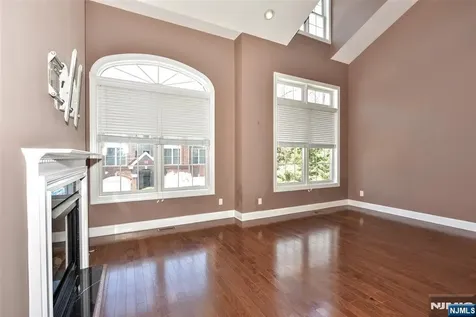 12 Debruyle Court Hawthorne NJ 07506