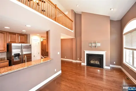 12 Debruyle Court Hawthorne NJ 07506