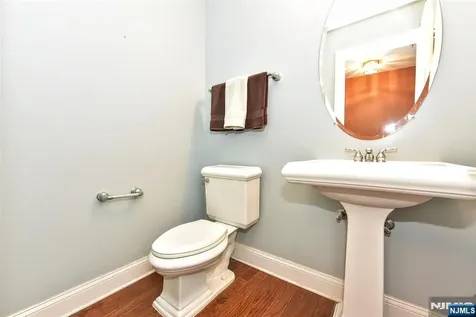 12 Debruyle Court Hawthorne NJ 07506