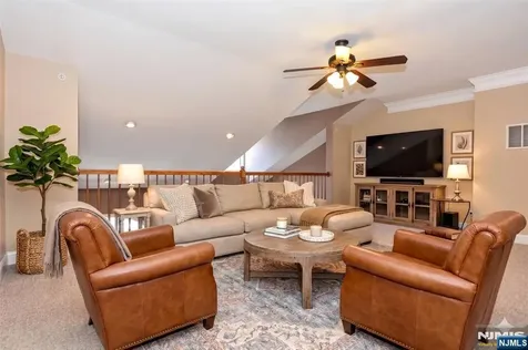 12 Debruyle Court Hawthorne NJ 07506