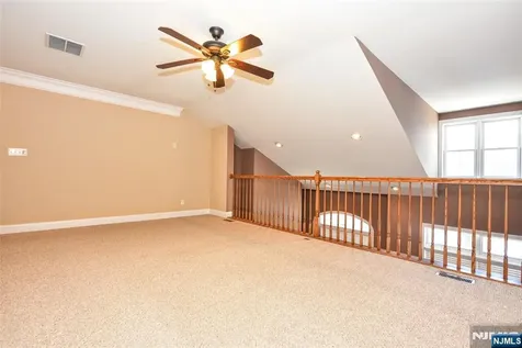 12 Debruyle Court Hawthorne NJ 07506