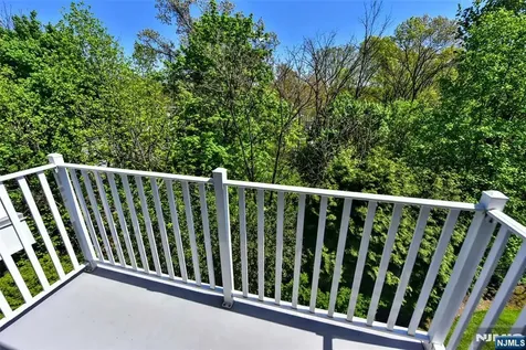12 Debruyle Court Hawthorne NJ 07506