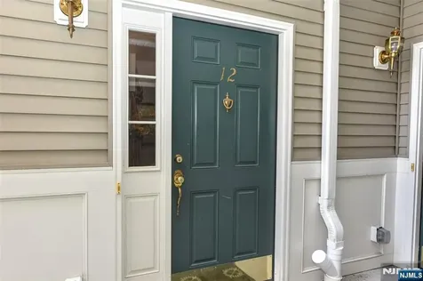 12 Debruyle Court Hawthorne NJ 07506
