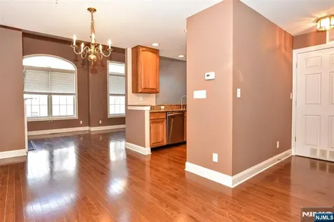 12 Debruyle Court Hawthorne NJ 07506