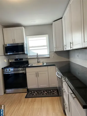 433 5th Street Palisades Park NJ 07650